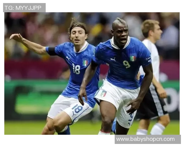 足球场上的绝代风华 这些球星不仅技术超群更拥有惊艳的帅气外貌