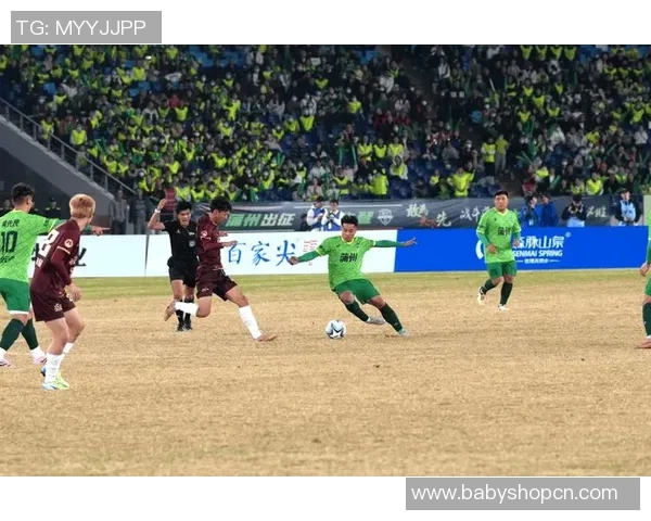 足球巨星风采登场 赛场内外精彩纷呈 全民热血沸腾的足球盛宴即将开启