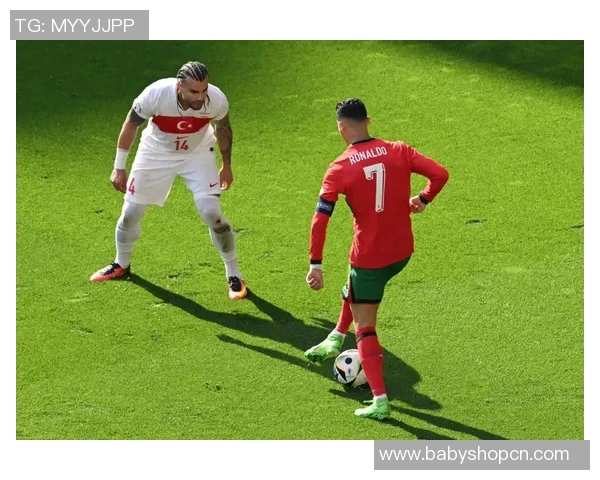 高冷足球球星的独特魅力与球场外的神秘生活揭秘